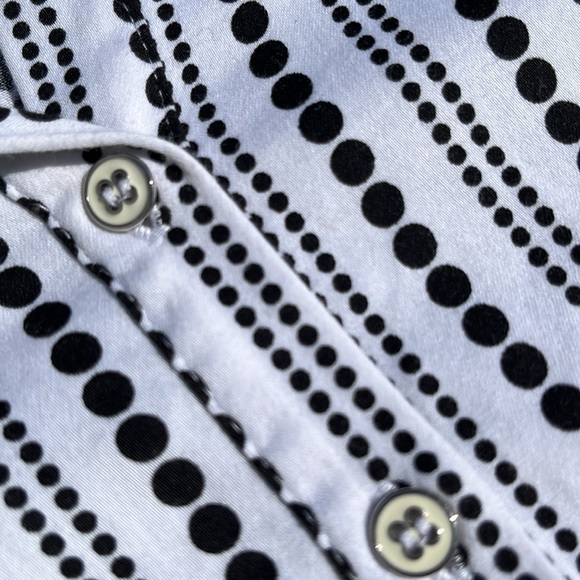 Button-Up Vertical Stripes Blouse - Picture 3 of 7